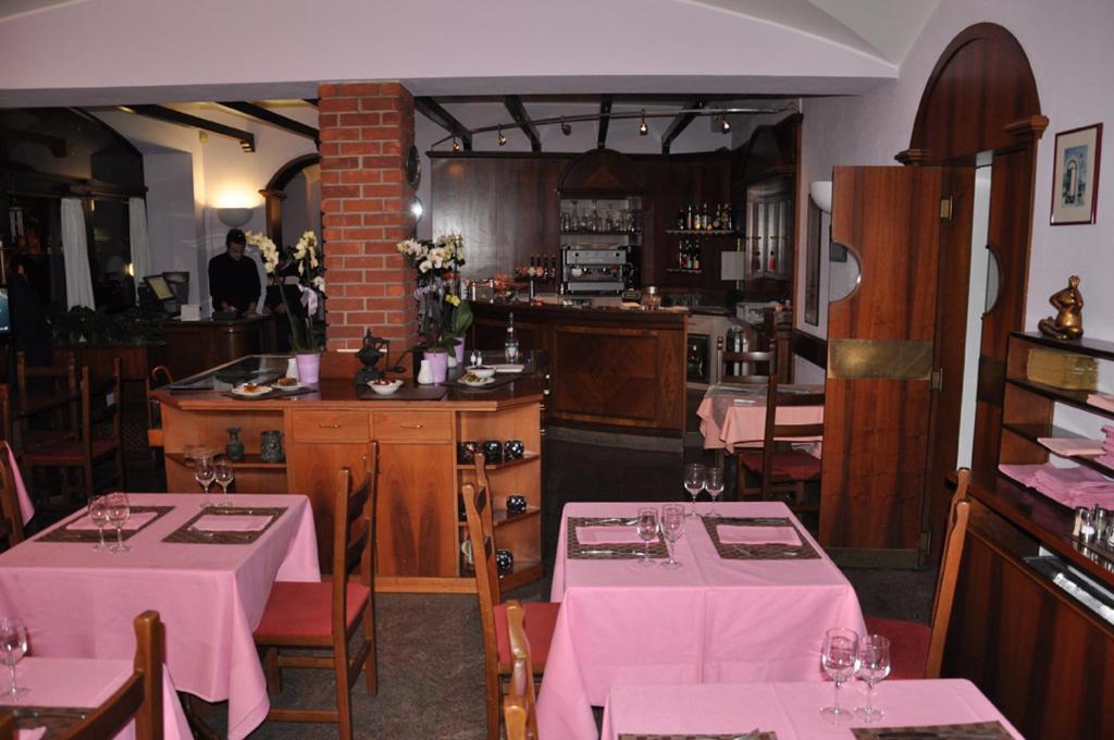 Albergo Ponte Vecchio Cernobbio Exterior foto